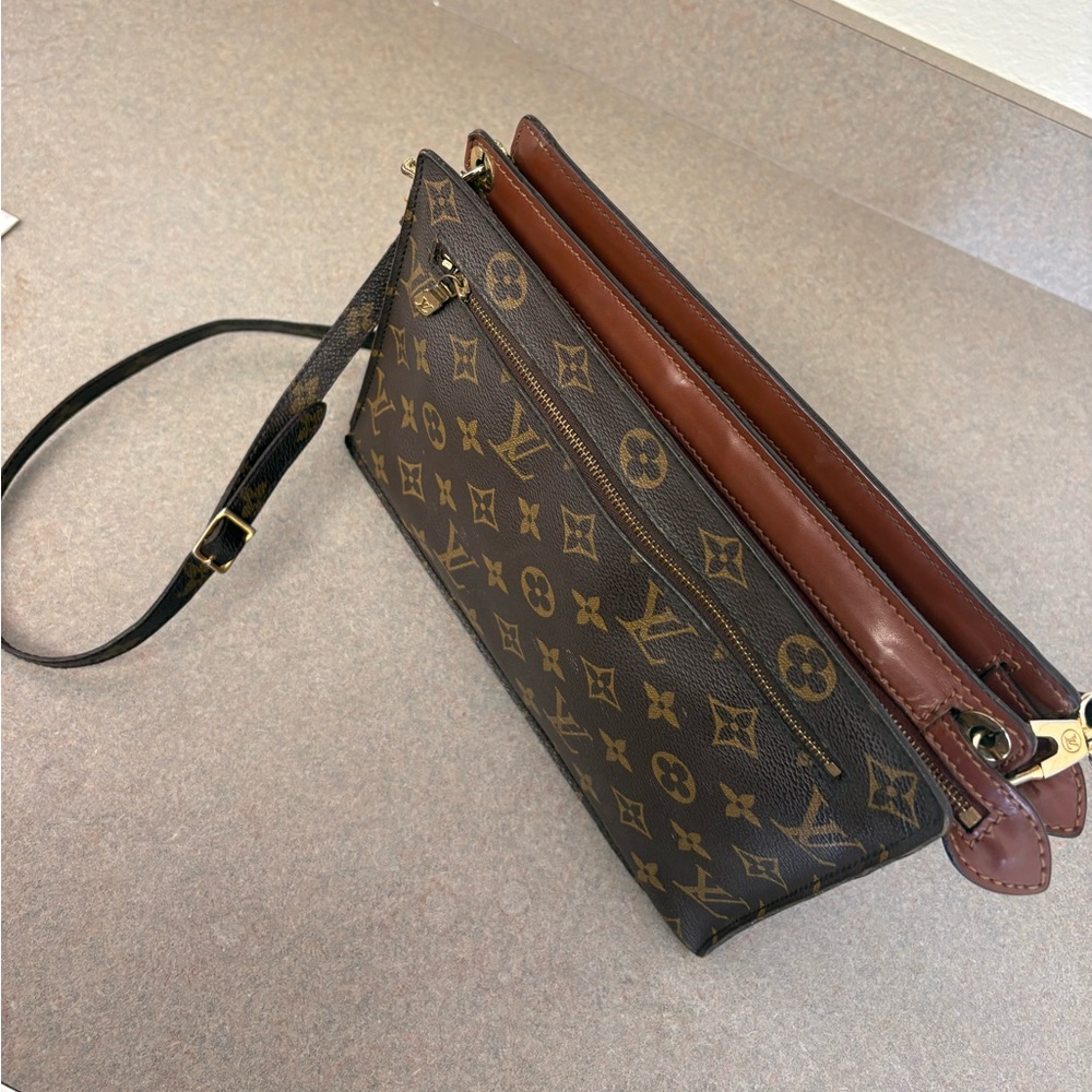 Louis Vuitton Monogram tote bag